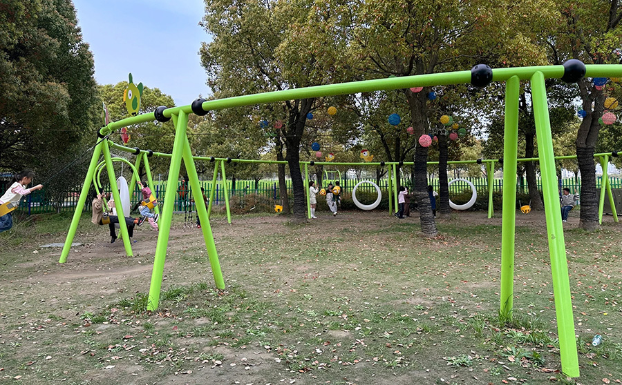 新型公园不锈钢滑梯