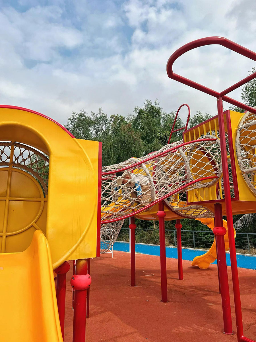 公园攀爬游乐设备细节