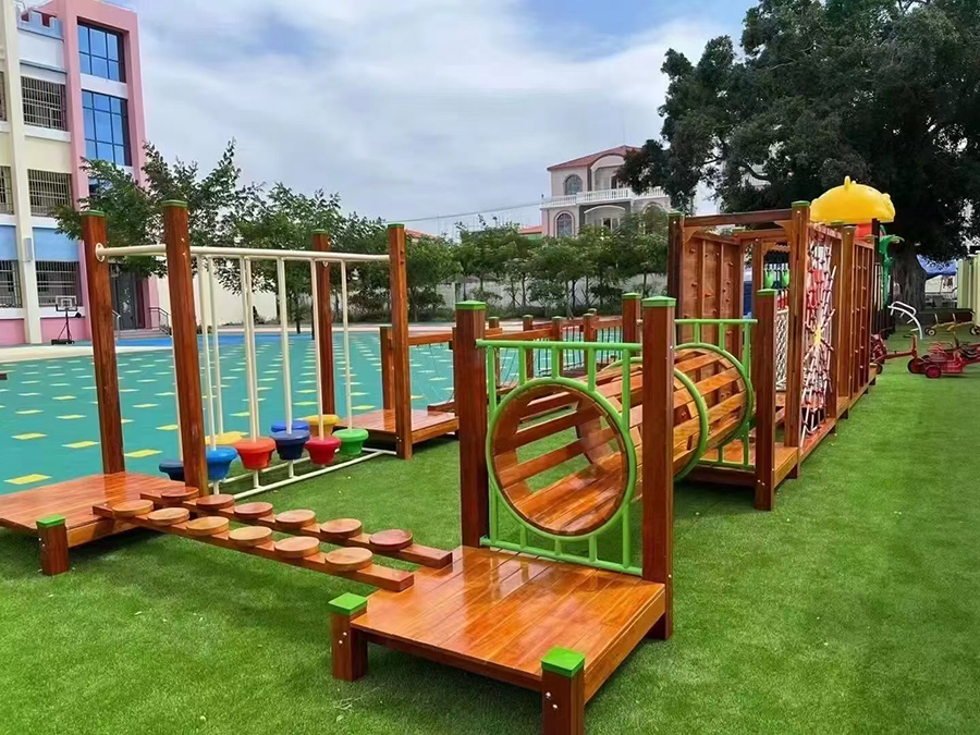 户外木质拓展设备