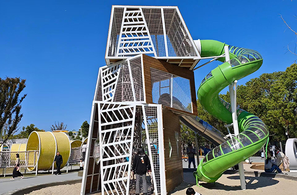 小区大型不锈钢滑梯