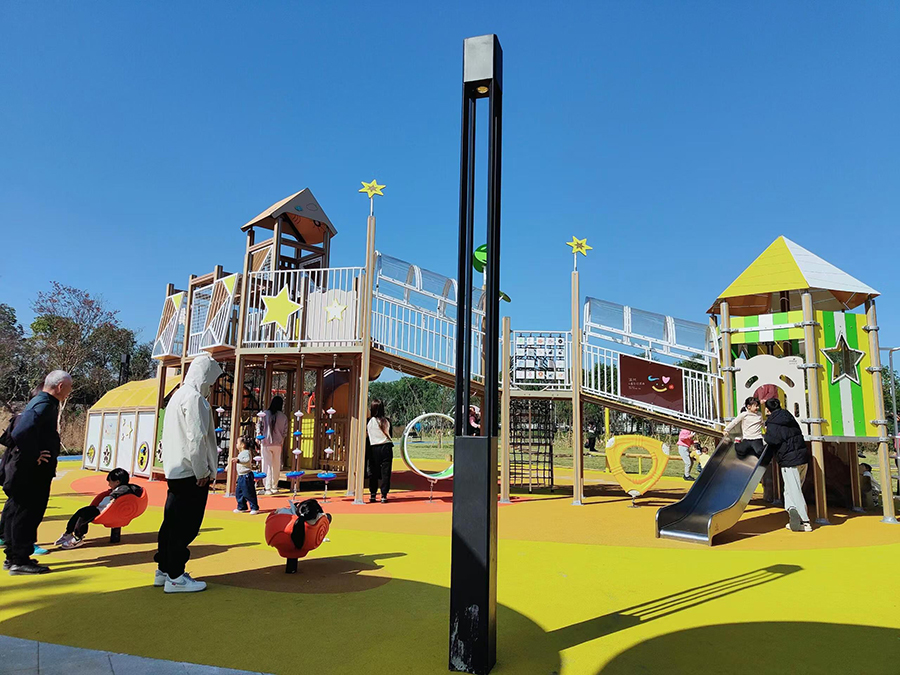 大型公园不锈钢儿童滑梯效果